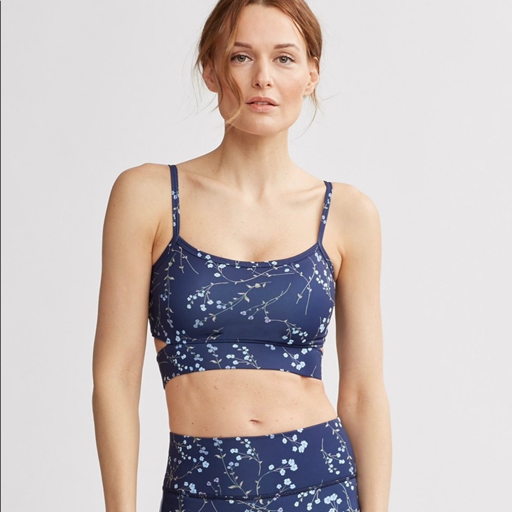 NYLORA Chey tank floral patterned